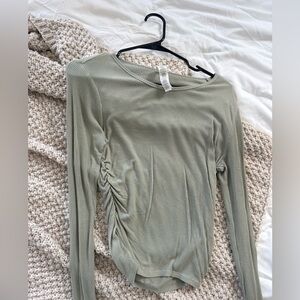 Alo yoga green long sleeve shirt size L